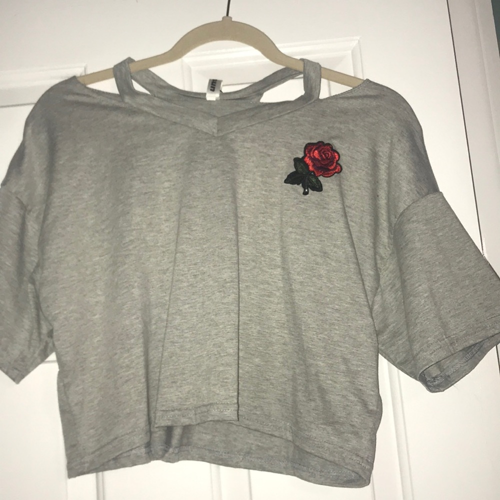 Large Gray Crop Top with Embroidered Rose